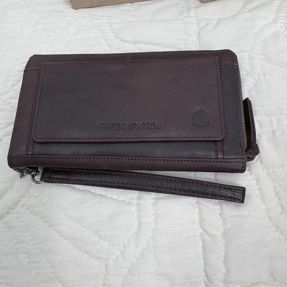 Spikes & Sparrow Womens Wristlet Wallet OS Brown Leather Zip Around Travel New